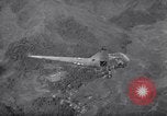 Standbild H-6 Helikopter Luzon Philippinen, 1945, aus Sekunde 40 historischem Filmmaterial Videoclip 65675037632