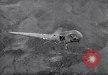 Standbild H-6 Helikopter Luzon Philippinen, 1945, aus Sekunde 44 historischem Filmmaterial Videoclip 65675037632