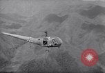 Standbild H-6 Helikopter Luzon Philippinen, 1945, aus Sekunde 46 historischem Filmmaterial Videoclip 65675037632