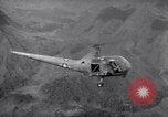 Standbild H-6 Helikopter Luzon Philippinen, 1945, aus Sekunde 55 historischem Filmmaterial Videoclip 65675037632