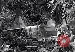 Standbild Captain R D Underwood Shingbwiyang Birma, 1945, aus Sekunde 4 historischem Filmmaterial Videoclip 65675037637
