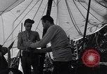 Standbild Captain R D Underwood Shingbwiyang Birma, 1945, aus Sekunde 20 historischem Filmmaterial Videoclip 65675037637