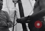 Standbild Captain R D Underwood Shingbwiyang Birma, 1945, aus Sekunde 37 historischem Filmmaterial Videoclip 65675037637