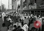 Standbild Motorama auto show New York City USA, 1953, aus Sekunde 47 historischem Filmmaterial Videoclip 65675037642
