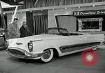 Standbild Motorama Auto Show 1953 New York City USA, 1953, aus Sekunde 7 historischem Filmmaterial Videoclip 65675037646