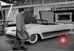 Standbild Motorama Auto Show 1953 New York City USA, 1953, aus Sekunde 15 historischem Filmmaterial Videoclip 65675037646