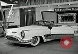 Standbild Motorama Auto Show 1953 New York City USA, 1953, aus Sekunde 21 historischem Filmmaterial Videoclip 65675037646