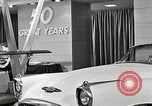 Standbild Motorama Auto Show 1953 New York City USA, 1953, aus Sekunde 29 historischem Filmmaterial Videoclip 65675037646