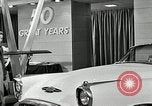 Standbild Motorama Auto Show 1953 New York City USA, 1953, aus Sekunde 31 historischem Filmmaterial Videoclip 65675037646