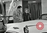 Standbild Motorama Auto Show 1953 New York City USA, 1953, aus Sekunde 35 historischem Filmmaterial Videoclip 65675037646
