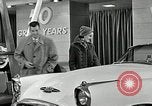 Standbild Motorama Auto Show 1953 New York City USA, 1953, aus Sekunde 39 historischem Filmmaterial Videoclip 65675037646