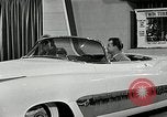Standbild Motorama Auto Show 1953 New York City USA, 1953, aus Sekunde 50 historischem Filmmaterial Videoclip 65675037646