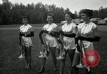 Standbild Chrysler Corporation Auto Show United States USA, 1954, aus Sekunde 22 historischem Filmmaterial Videoclip 65675037650