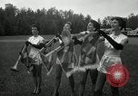 Standbild Chrysler Corporation Auto Show United States USA, 1954, aus Sekunde 23 historischem Filmmaterial Videoclip 65675037650