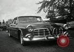 Standbild Chrysler Corporation Auto Show United States USA, 1954, aus Sekunde 50 historischem Filmmaterial Videoclip 65675037650
