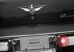 Standbild Chrysler Corporation Auto Show United States USA, 1954, aus Sekunde 57 historischem Filmmaterial Videoclip 65675037650
