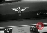 Standbild Chrysler Corporation Auto Show United States USA, 1954, aus Sekunde 58 historischem Filmmaterial Videoclip 65675037650