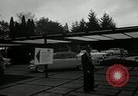 Standbild Chrysler Corporation Auto Show United States USA, 1955, aus Sekunde 39 historischem Filmmaterial Videoclip 65675037651