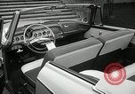 Standbild Chrysler Corporation Auto Show United States USA, 1955, aus Sekunde 43 historischem Filmmaterial Videoclip 65675037651