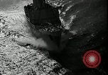 Standbild SS Queen Mary macht Datensatz Atlantiküberquerung New York United States USA, 1936, aus Sekunde 10 historischem Filmmaterial Videoclip 65675037652