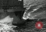 Standbild SS Queen Mary macht Datensatz Atlantiküberquerung New York United States USA, 1936, aus Sekunde 33 historischem Filmmaterial Videoclip 65675037652