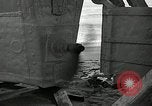 Standbild beachcombers Fort Bragg California USA, 1936, aus Sekunde 59 historischem Filmmaterial Videoclip 65675037659