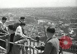 Immagine di Torcia luci montato sulla Basilica di San Pietro Roma Italia, 1935, secondo 27 filmato di repertorio 65675037669