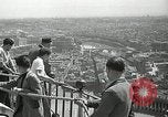 Immagine di Torcia luci montato sulla Basilica di San Pietro Roma Italia, 1935, secondo 28 filmato di repertorio 65675037669