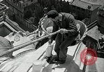 Immagine di Torcia luci montato sulla Basilica di San Pietro Roma Italia, 1935, secondo 36 filmato di repertorio 65675037669