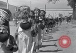 Standbild gedenken Apache Krieg Huejotzingo Puebla Mexico, 1933, aus Sekunde 26 historischem Filmmaterial Videoclip 65675037675