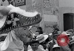 Standbild gedenken Apache Krieg Huejotzingo Puebla Mexico, 1933, aus Sekunde 31 historischem Filmmaterial Videoclip 65675037675