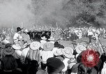 Standbild gedenken Apache Krieg Huejotzingo Puebla Mexico, 1933, aus Sekunde 60 historischem Filmmaterial Videoclip 65675037675