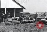 Standbild WH Holz Courtney Missouri USA, 1933, aus Sekunde 15 historischem Filmmaterial Videoclip 65675037686