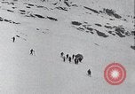 Image gondole Obergurgl Autriche, 1932, de la seconde 62 séquences d'archives historiques vidéo 65675037688