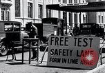 Standbild anti defekte Bremse Antrieb Berkeley California USA, 1932, aus Sekunde 14 historischem Filmmaterial Videoclip 65675037698