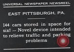 Standbild vertikale Parkplatz East Pittsburgh Pennsylvania USA, 1932, aus Sekunde 4 historischem Filmmaterial Videoclip 65675037699