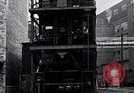Standbild vertikale Parkplatz East Pittsburgh Pennsylvania USA, 1932, aus Sekunde 14 historischem Filmmaterial Videoclip 65675037699