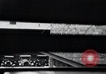 Standbild vertikale Parkplatz East Pittsburgh Pennsylvania USA, 1932, aus Sekunde 57 historischem Filmmaterial Videoclip 65675037699