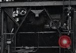 Standbild vertikale Parkplatz East Pittsburgh Pennsylvania USA, 1932, aus Sekunde 62 historischem Filmmaterial Videoclip 65675037699