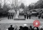 Standbild Churchill's Statue Washington DC USA, 1966, aus Sekunde 29 historischem Filmmaterial Videoclip 65675037706