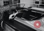 Standbild Internationale Automobilausstellung New York United States USA, 1966, aus Sekunde 45 historischem Filmmaterial Videoclip 65675037707