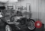 Standbild Internationale Automobilausstellung New York United States USA, 1966, aus Sekunde 53 historischem Filmmaterial Videoclip 65675037707
