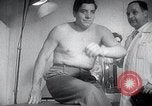 Standbild Milo Malagoli Italien, 1954, aus Sekunde 23 historischem Filmmaterial Videoclip 65675037714