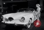 Image World Motor Sports Show de 1954 New York City USA, 1954, de la seconde 6 séquences d'archives historiques vidéo 65675037715
