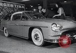 Image World Motor Sports Show de 1954 New York City USA, 1954, de la seconde 24 séquences d'archives historiques vidéo 65675037715