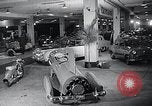 Image World Motor Sports Show de 1954 New York City USA, 1954, de la seconde 25 séquences d'archives historiques vidéo 65675037715