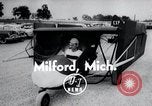 Image aerobile convertible flying automobile Milford Michigan USA, 1954, de la seconde 4 séquences d'archives historiques vidéo 65675037720