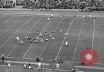 Image le football United States USA, 1935, de la seconde 15 séquences d'archives historiques vidéo 65675037727