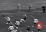 Image le football United States USA, 1935, de la seconde 56 séquences d'archives historiques vidéo 65675037727