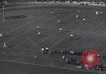 Standbild Kalifornien über UCLA 1935 Fußball-Spiel Los Angeles California USA, 1935, aus Sekunde 17 historischem Filmmaterial Videoclip 65675037728